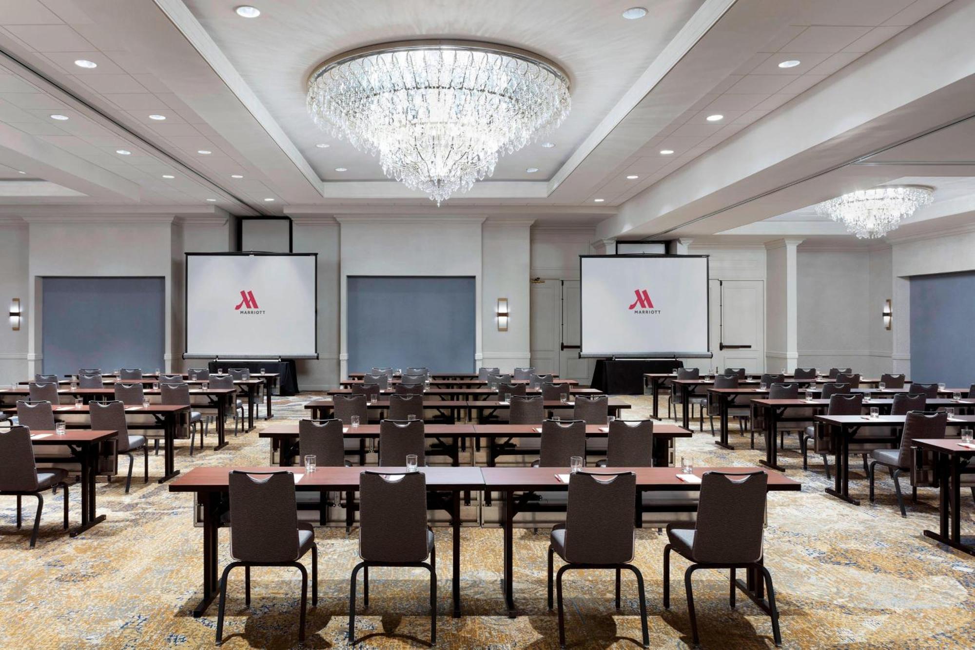 Marriott Lexington Griffin Gate Golf Resort & Spa Exterior photo